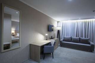 Отель Renion Park Hotel Алматы Двухместный номер Делюкс с 2 отдельными кроватями-1