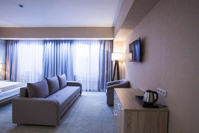 Отель Renion Park Hotel Алматы-12