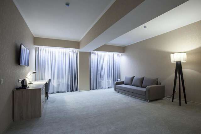 Отель Renion Park Hotel Алматы-30