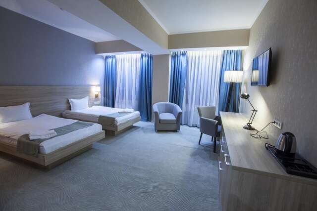 Отель Renion Park Hotel Алматы-37