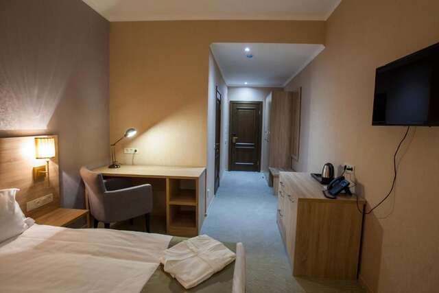 Отель Renion Park Hotel Алматы-49